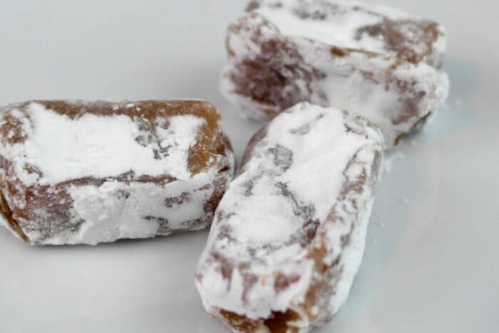  Powdered Sugar Caramels #HappyAllTheWay #shop #cbias