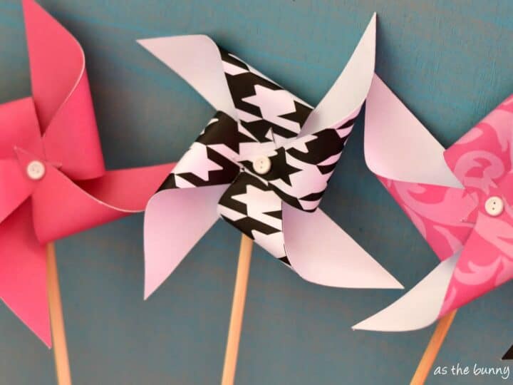 Make crazy easy paper pinwheels with your Silhouette!