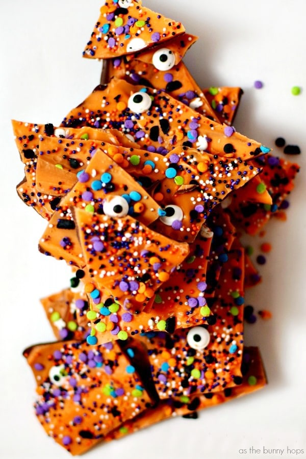 If you love chocolate and Halloween, you'll definitely want to make an easy and fun batch of Halloween Boo Bark! Get the recipe at As The Bunny Hops!