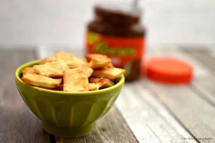 Pretzel Chips with Reese's Spread