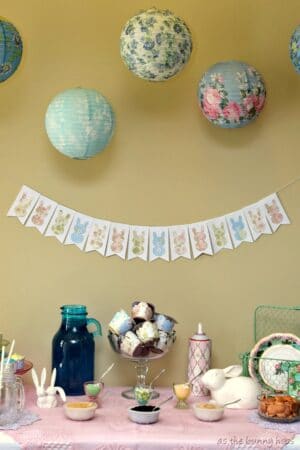 Create a Shabby Chic Easter Party featuring Snack Pack pudding! #SnackPackMixins #ad