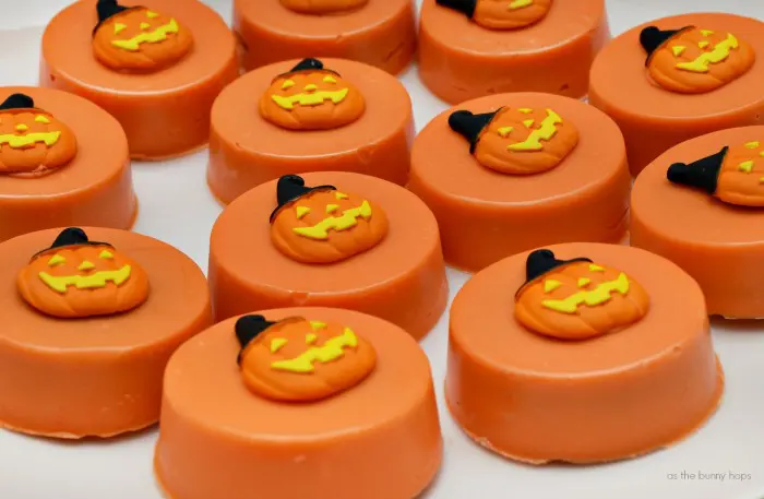 Pumpkin Candy Oreos