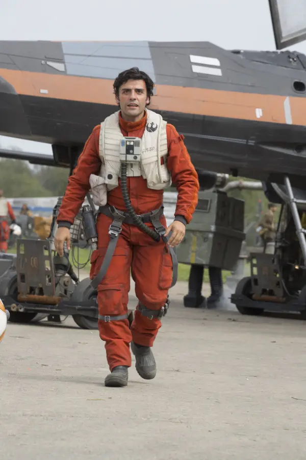 Star Wars: The Force Awakens Poe Dameron (Oscar Isaac) Ph: David James ©Lucasfilm 2015
