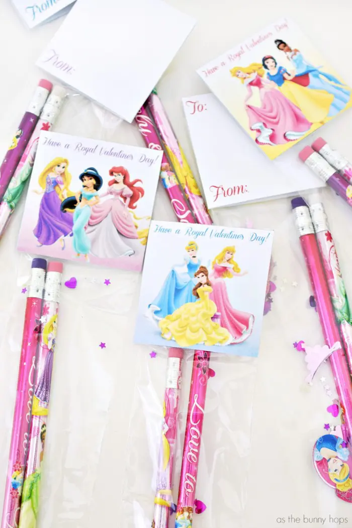Even with Valentine's Day just around the corner, there's still time to make DIY classroom gifts with these printables! Includes Lego Batman, Disney Princess, rubber ducky and sticker ideas! 