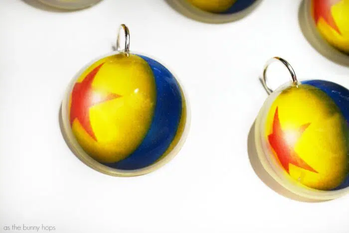 Make your own resin charm inspired by Pixar's iconic Luxo Ball! 