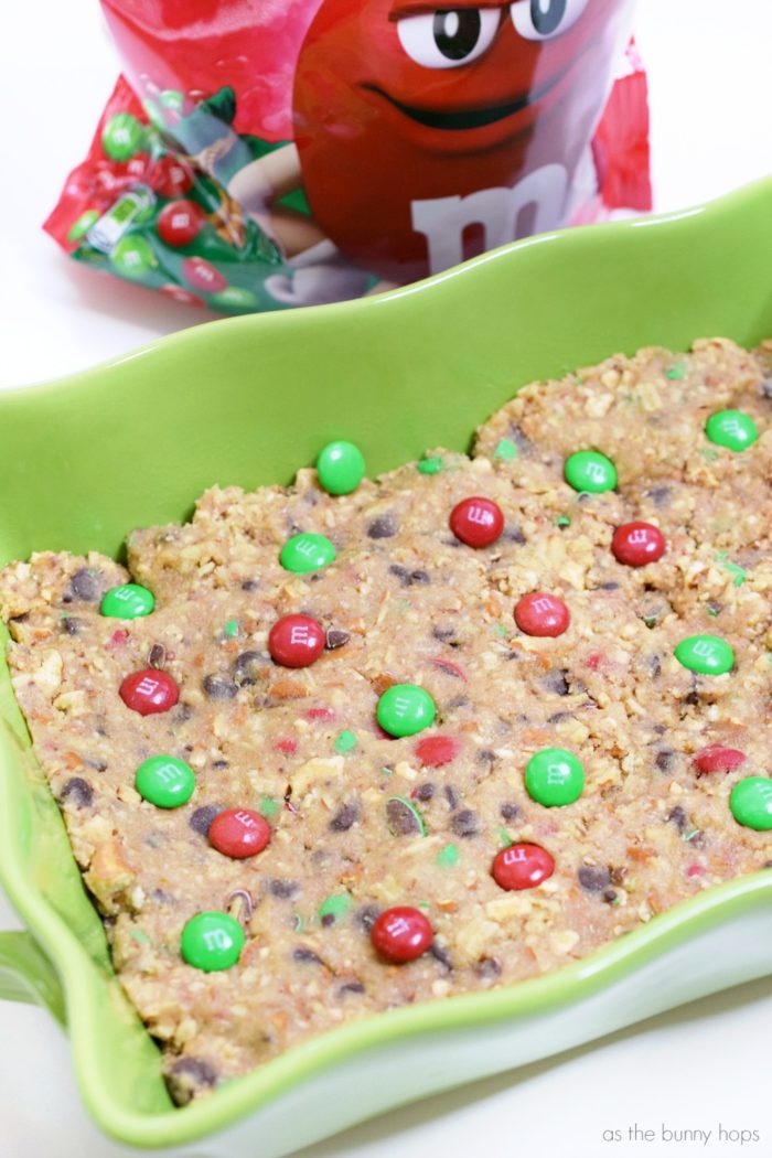 It's the best of both worlds when you make these easy sweet and salty candy cookie bars and sweet and salty candy bark! Both easy recipes are perfect for the holidays and entertaining! 
