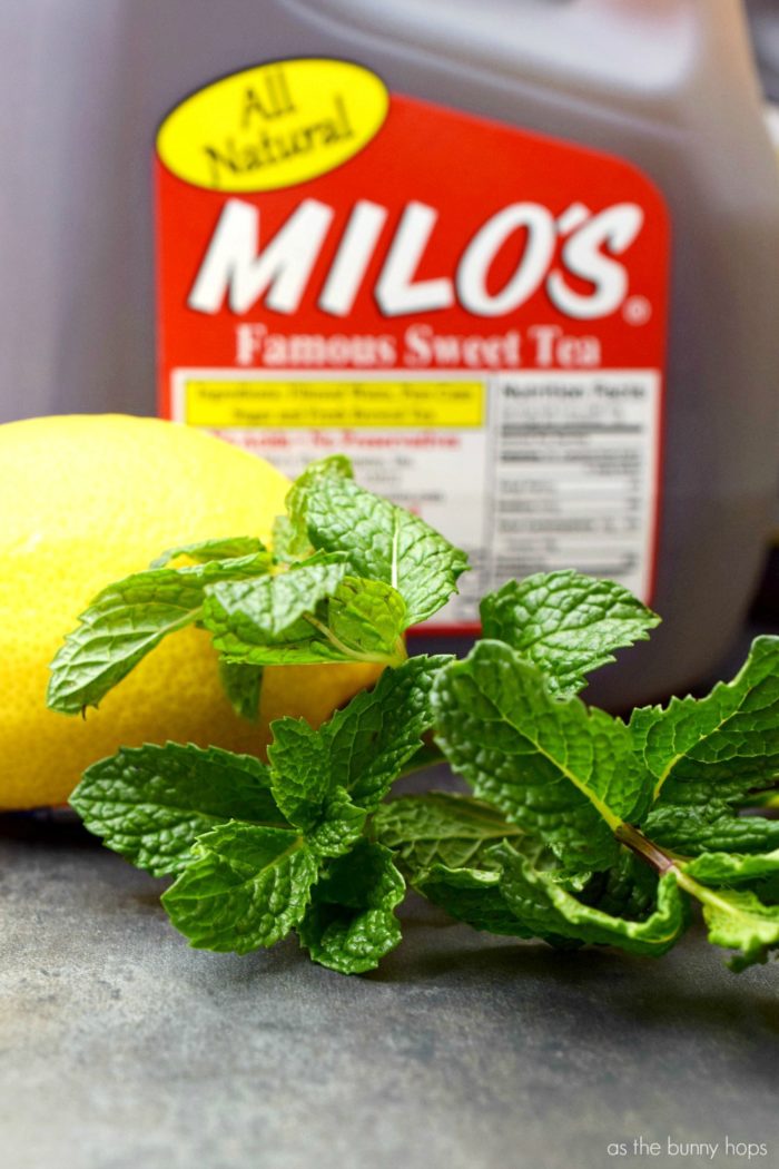 Get ready for holiday entertaining with this easy recipe for Lemon Mint Iced Tea. It only takes a minute to make! 
