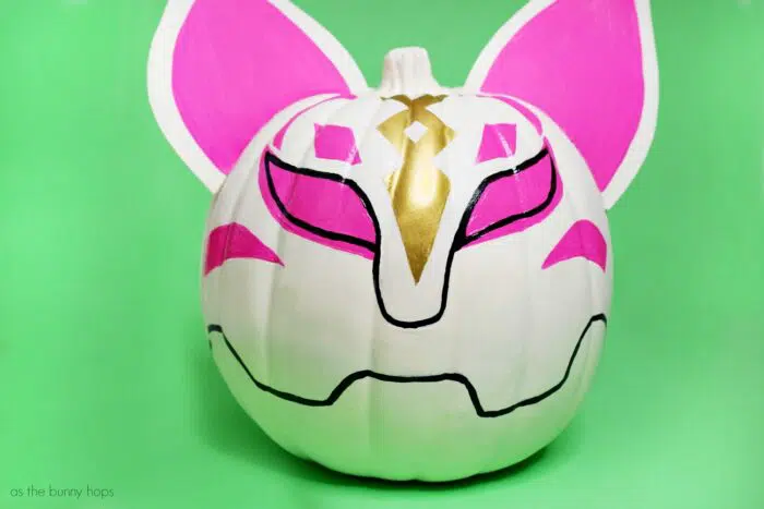 Are you a Fortnite fan? You'll love making this Fortnite Drift Pumpkin for Halloween! 