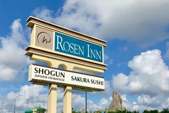 Looking for a great place to stay during your next Orlando vacation? Consider the Rosen Inn! 
