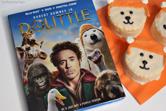 Get ready for your next movie night with a batch of Dolittle-inspired Polar Bear Snack Cakes! 
