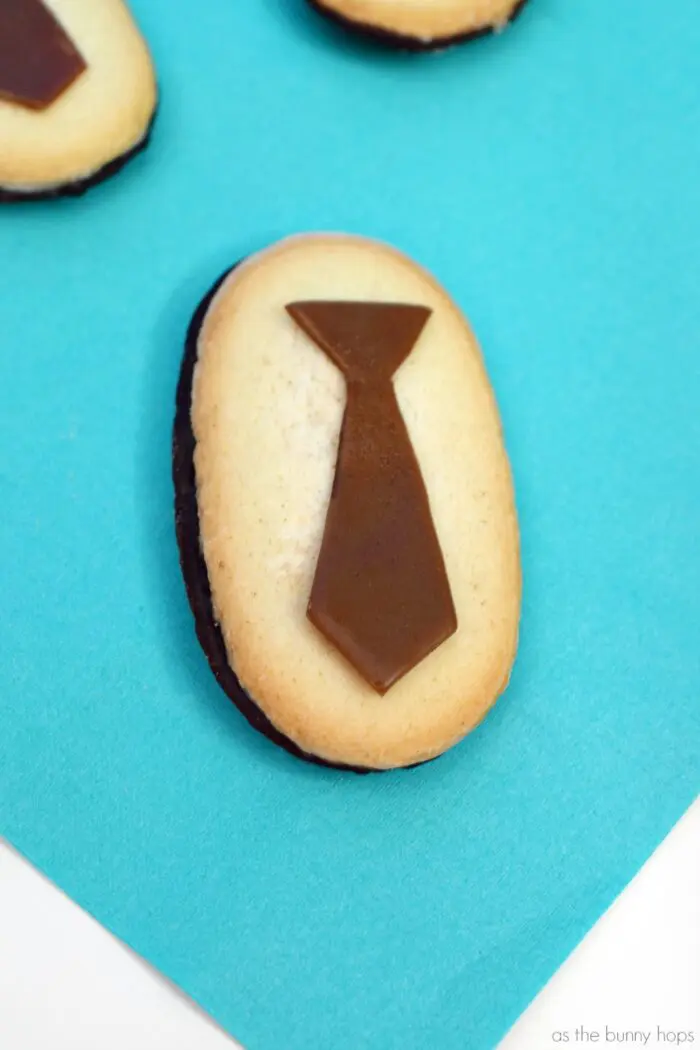 These Boss Baby cookies just might be the easiest food craft ever!