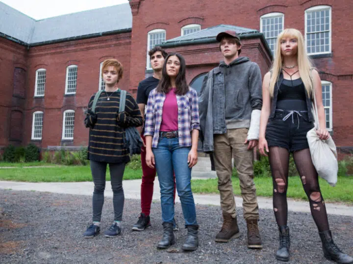Maisie Williams as Rahne Sinclair, Henry Zaga as Roberto da Costa, Blu Hunt as Danielle Moonstar, Charlie Heaton as Sam Guthrie and Anya Taylor-Joy as Illyana Rasputin in 20th Century Studios’ THE NEW MUTANTS. Photo by Claire Folger. © 2020 Twentieth Century Fox Film Corporation. All Rights Reserved.