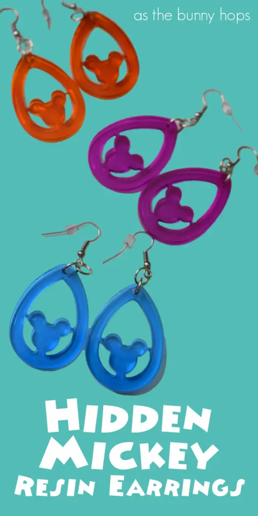 Use your leftover resin to make this super cute, super fun DIY Hidden Mickey earrings! Get the details on this Disney craft at As The Bunny Hops! 
