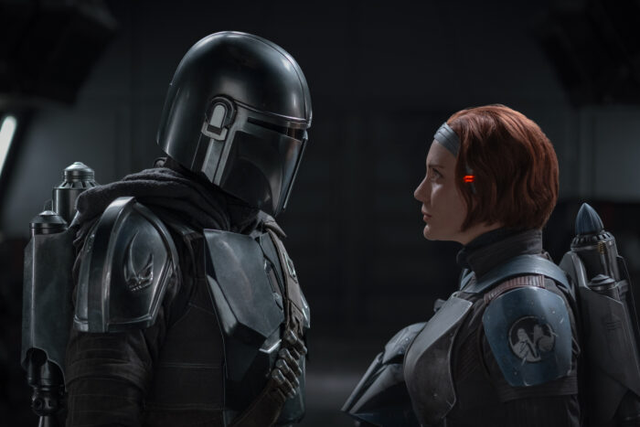 The Mandalorian (Pedro Pascal) and Bo-Katan Kryze (Katee Sackhoff) in Lucasfilm's THE MANDALORIAN, season two, exclusively on Disney+. © 2020 Lucasfilm Ltd. & ™. All Rights Reserved.